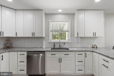 Welcome home to 1906 Lakeview Parkway, a like-new one level - photo 15
