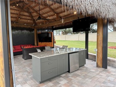 An oversized 3,334 sq ft lot offering refined resort-style - photo 17