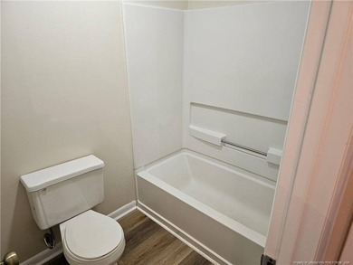 Step into easy living with this beautifully refreshed and - photo 18