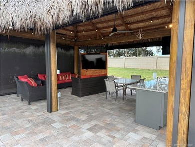 An oversized 3,334 sq ft lot offering refined resort-style - photo 18
