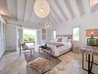 Experience refined Caribbean living in this magnificent villa - photo 19