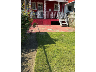 Welcome to 2216 Seward Avenue! This 3 bedroom, 1 1/2 bath - photo 20