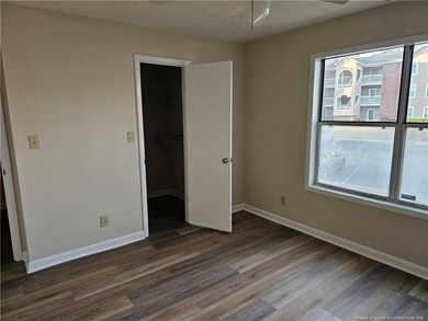 Step into easy living with this beautifully refreshed and - photo 20