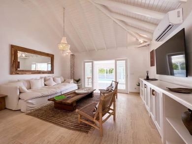 Experience refined Caribbean living in this magnificent villa - photo 25