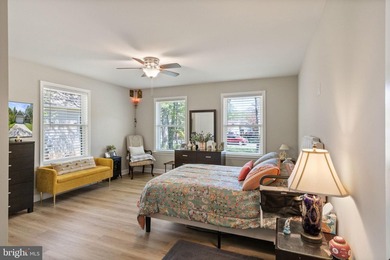 Welcome home to 1906 Lakeview Parkway, a like-new one level - photo 28