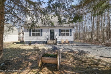Lake Home For Sale in Tobyhanna, Pennsylvania
