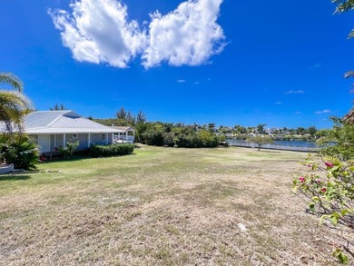 Experience refined Caribbean living in this magnificent villa - photo 31