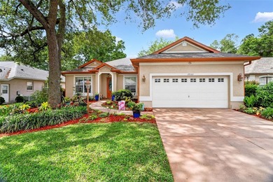 Virtually Staged. Welcome to this beautifully maintained - photo 1