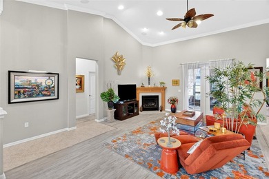 Virtually Staged. Welcome to this beautifully maintained - photo 4