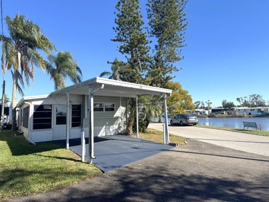 (private lake, pond, coastal) Home For Sale in Holiday Florida