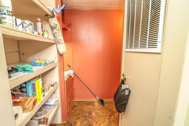 Welcome to this beautifully maintained waterfront property - photo 13