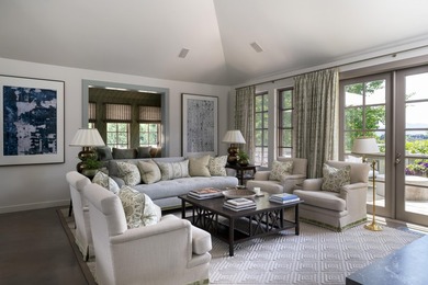 This incredible downtown estate offers luxurious living within - photo 15