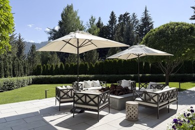 This incredible downtown estate offers luxurious living within - photo 19