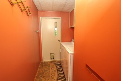 Welcome to this beautifully maintained waterfront property - photo 22