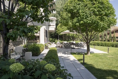 This incredible downtown estate offers luxurious living within - photo 39