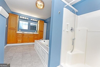 RARE Opportunity in the heart of TRACKROCK. This 3/3 country - photo 48