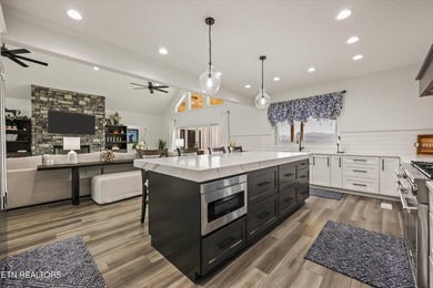 WHAT an AMZING HOME! You won't find finishings like this on just - photo 11