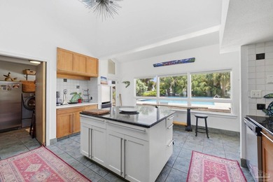 Located in the highly sought-after Villa Sabine neighborhood - photo 11