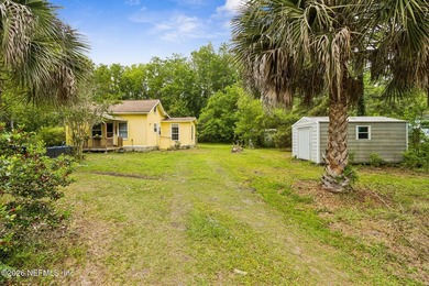 One-of-a-kind home! This 2 bed, 1 bathroom cottage includes a - photo 5