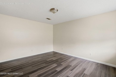 Welcome to this cozy and affordable single-family home in the - photo 6