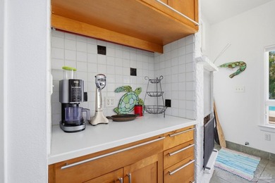 Located in the highly sought-after Villa Sabine neighborhood - photo 16
