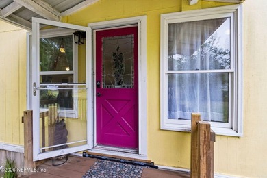 One-of-a-kind home! This 2 bed, 1 bathroom cottage includes a - photo 8
