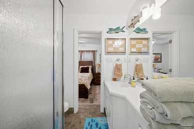 Located in the highly sought-after Villa Sabine neighborhood - photo 21