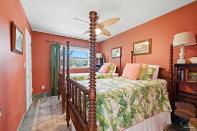 Located in the highly sought-after Villa Sabine neighborhood - photo 24