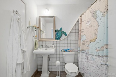 Located in the highly sought-after Villa Sabine neighborhood - photo 25