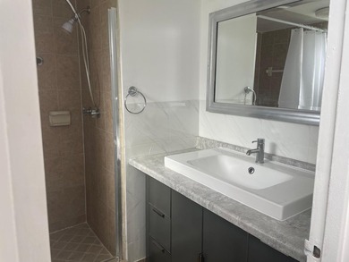 Welcome to Paradise. This two-bedroom, two-bathroom condominium - photo 8