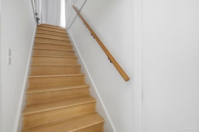 Located in the highly sought-after Villa Sabine neighborhood - photo 29