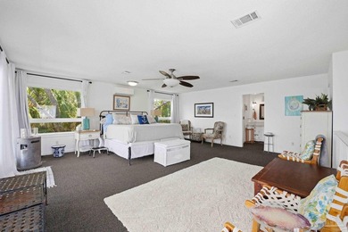 Located in the highly sought-after Villa Sabine neighborhood - photo 30