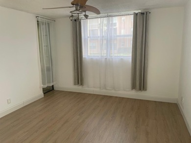 Welcome to Paradise. This two-bedroom, two-bathroom condominium - photo 10