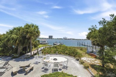 Located in the highly sought-after Villa Sabine neighborhood - photo 34