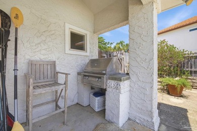 Located in the highly sought-after Villa Sabine neighborhood - photo 41