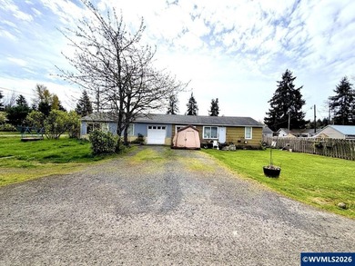 Great Opportunity for Owner-Occupant or Investor! Duplex - photo 1