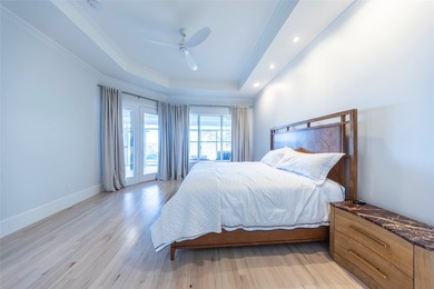 Stunning lakefront home filled with natural light, luxury - photo 18