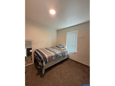 Great Opportunity for Owner-Occupant or Investor! Duplex - photo 9