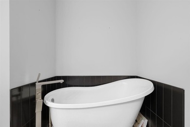 Convenience, low maintenance living, and an unbeatable in town - photo 25