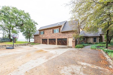Stunning lakefront home filled with natural light, luxury - photo 30