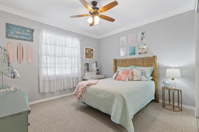 Beautifully maintained 4-bedroom, 3-bath home with a 3-car - photo 7