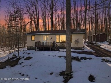 Arrowhead Lake Home For Sale in Pocono Lake Pennsylvania