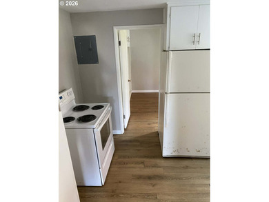 Remodeled 4 Plex On Oregon Coast! This 4 Plex features 4 - photo 14