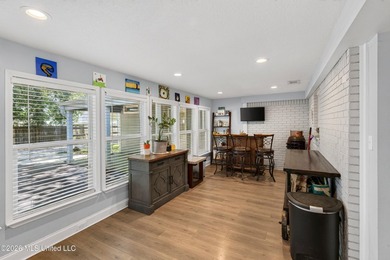 This home is BEAUTIFUL! Fully remodeled in 2019 and nestled in - photo 18