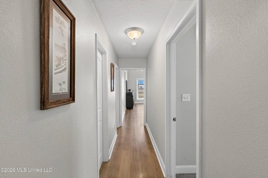 This home is BEAUTIFUL! Fully remodeled in 2019 and nestled in - photo 21