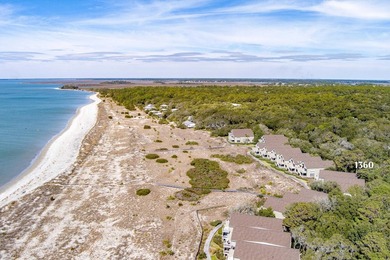 Perched on the top floor of desirable Pelican Watch Villas, 1360 - photo 22