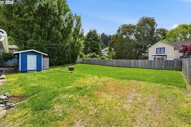 Remodeled 4 Plex On Oregon Coast! This 4 Plex features 4 - photo 22