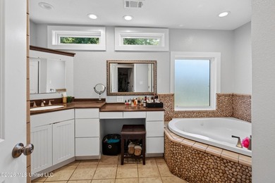 This home is BEAUTIFUL! Fully remodeled in 2019 and nestled in - photo 25