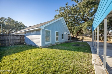 This home is BEAUTIFUL! Fully remodeled in 2019 and nestled in - photo 41