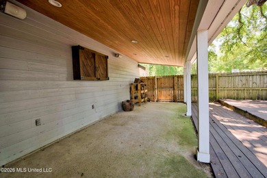 This home is BEAUTIFUL! Fully remodeled in 2019 and nestled in - photo 47